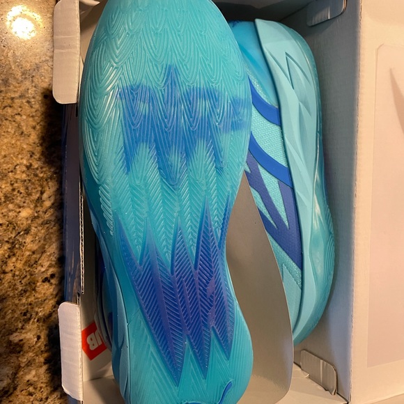 MB.02 ROTY basketball shoe rookie of the year MELO - Picture 3 of 5